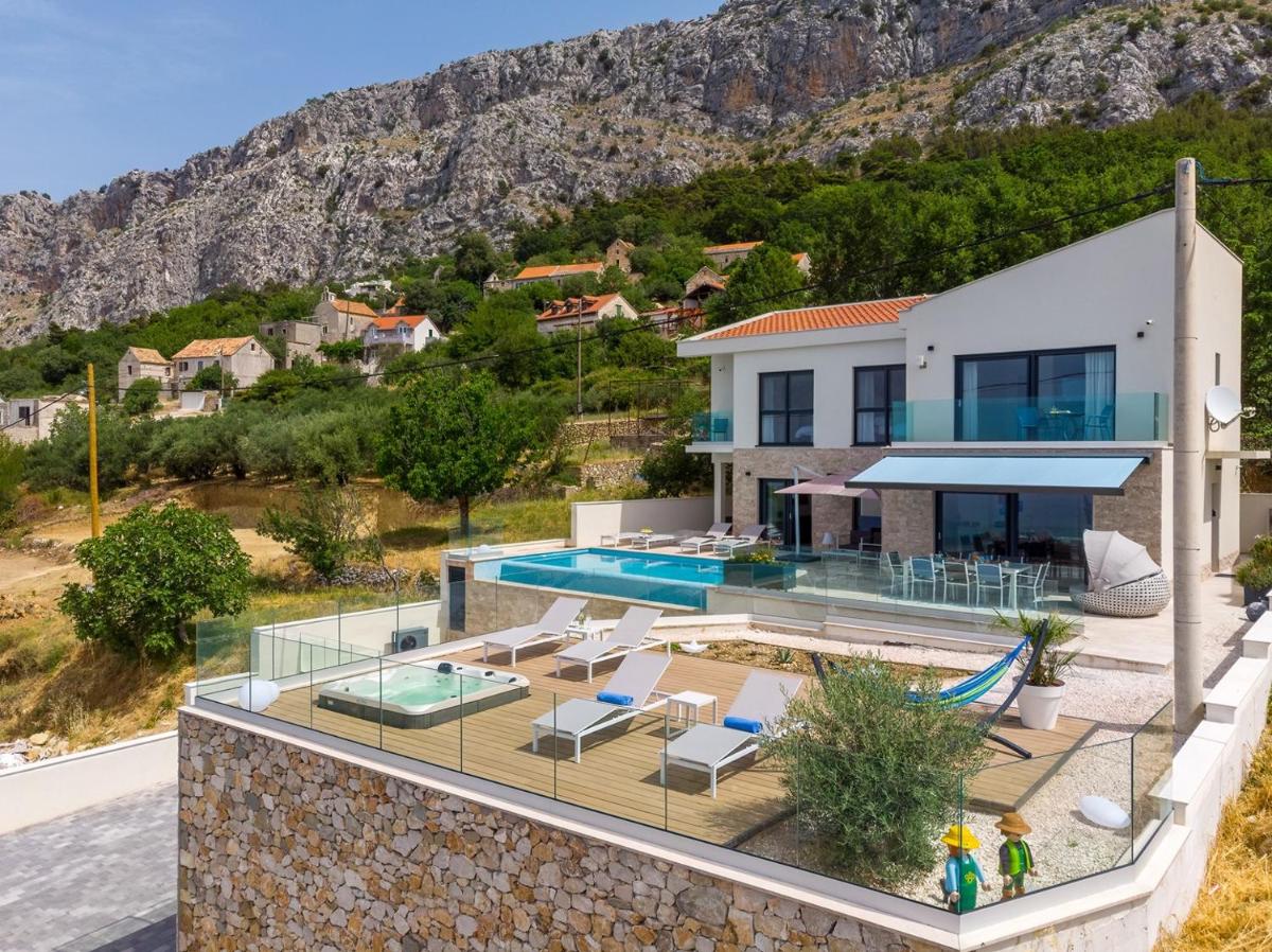 NEW! Seaview Villa Nautique, a 3-bedroom villa with a 32 sqm heated private pool and a Whirlpool - Housity