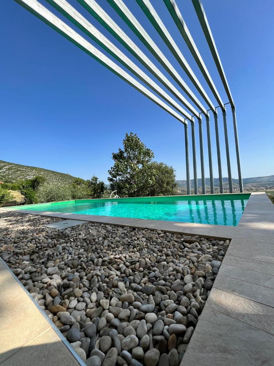 Villa Mona with heated pool , modern comfort in Herzegovina - Hizvo