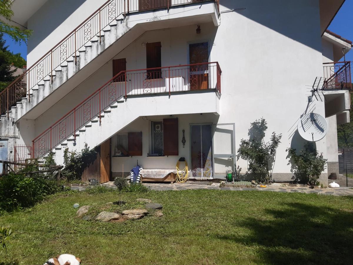 Appartamento rustico in collina con ampio giardino - Housity