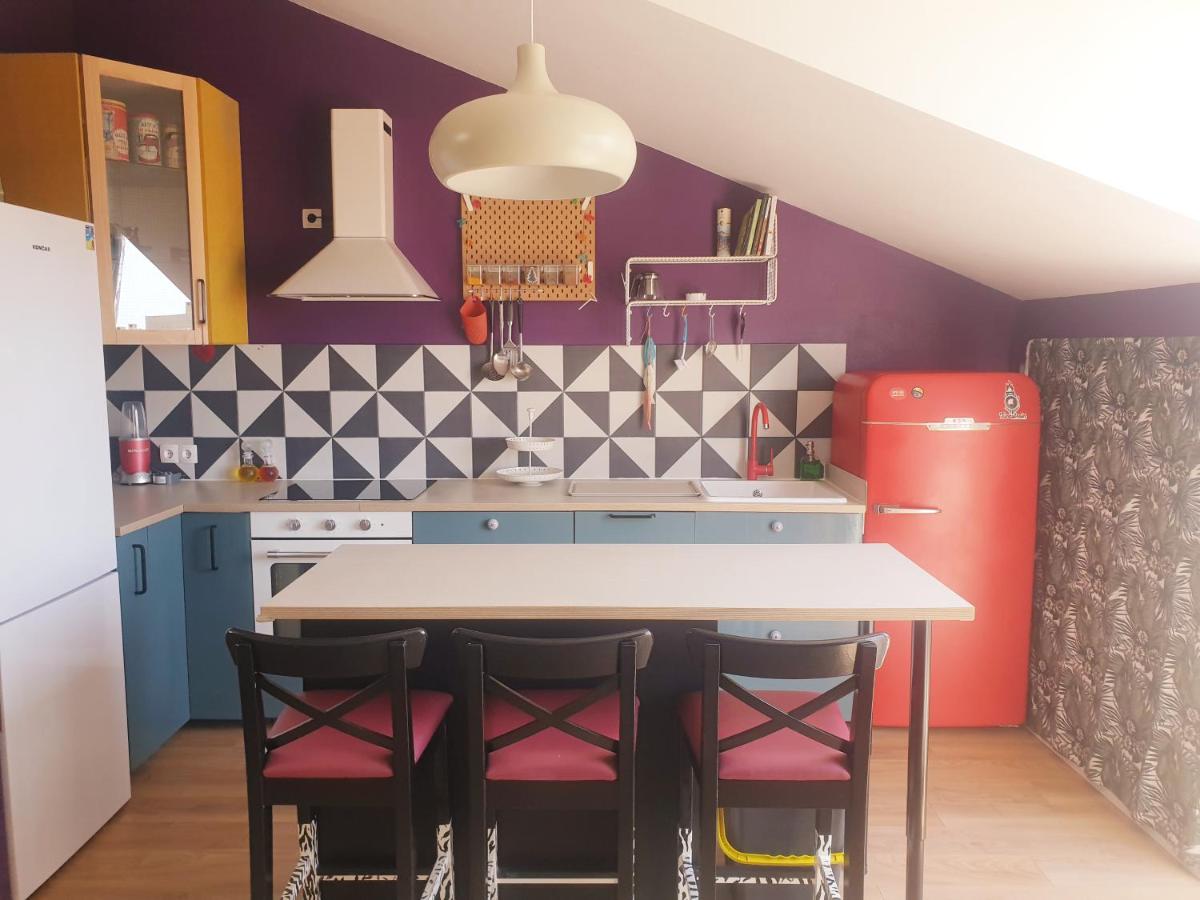 Happy apartman + Balcony - Housity