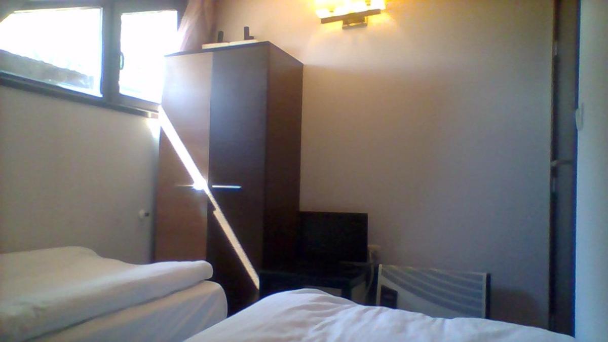 Hotel Alexander 1 bedroom Apartment - Housity