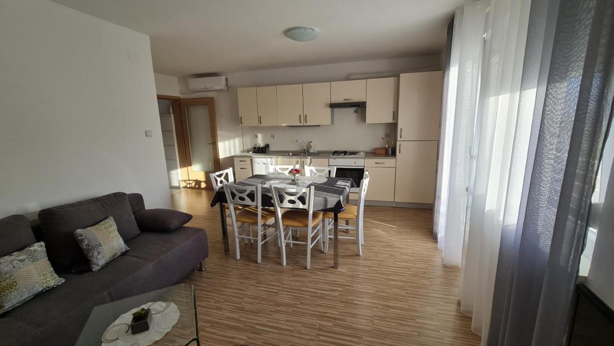 Apartma Marica - Housity