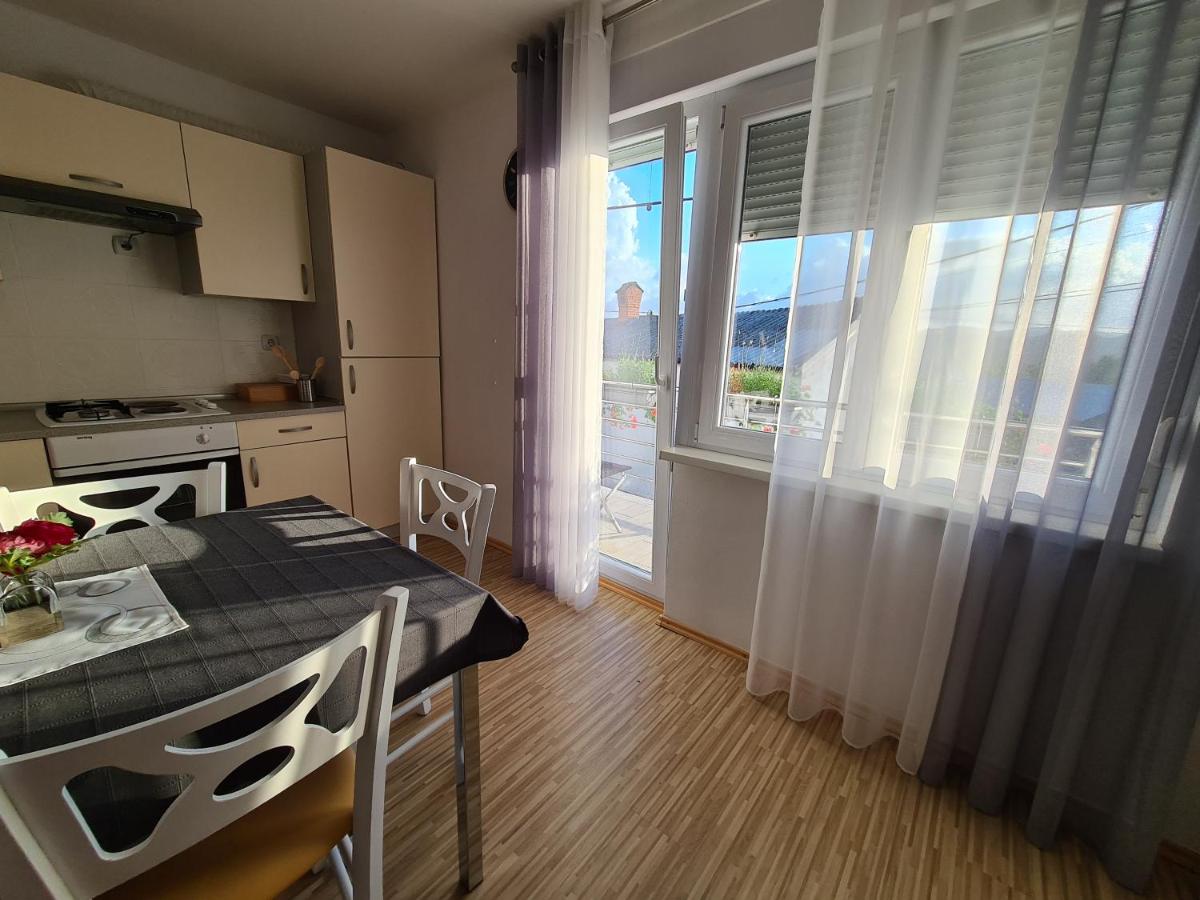 Apartma Marica - Housity