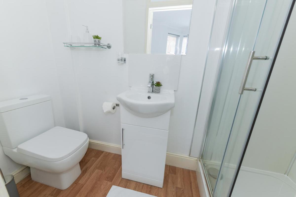 The Linden Grove Apartments - Housity