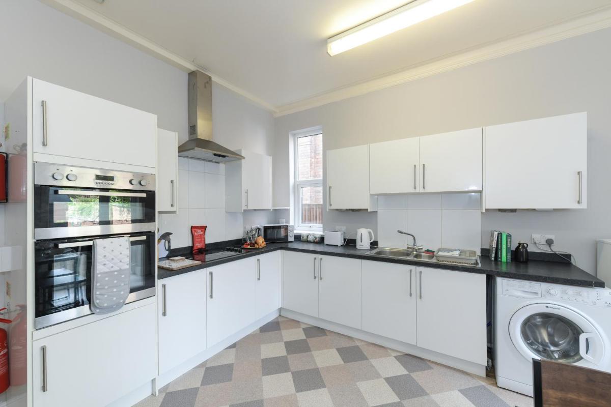The Linden Grove Apartments - Housity