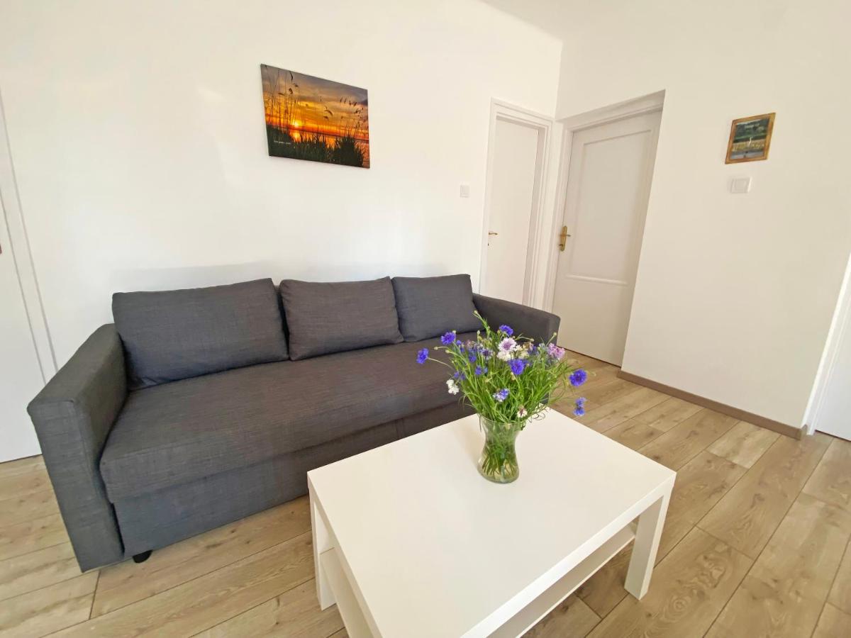 Vizililiom Vendégház - Housity