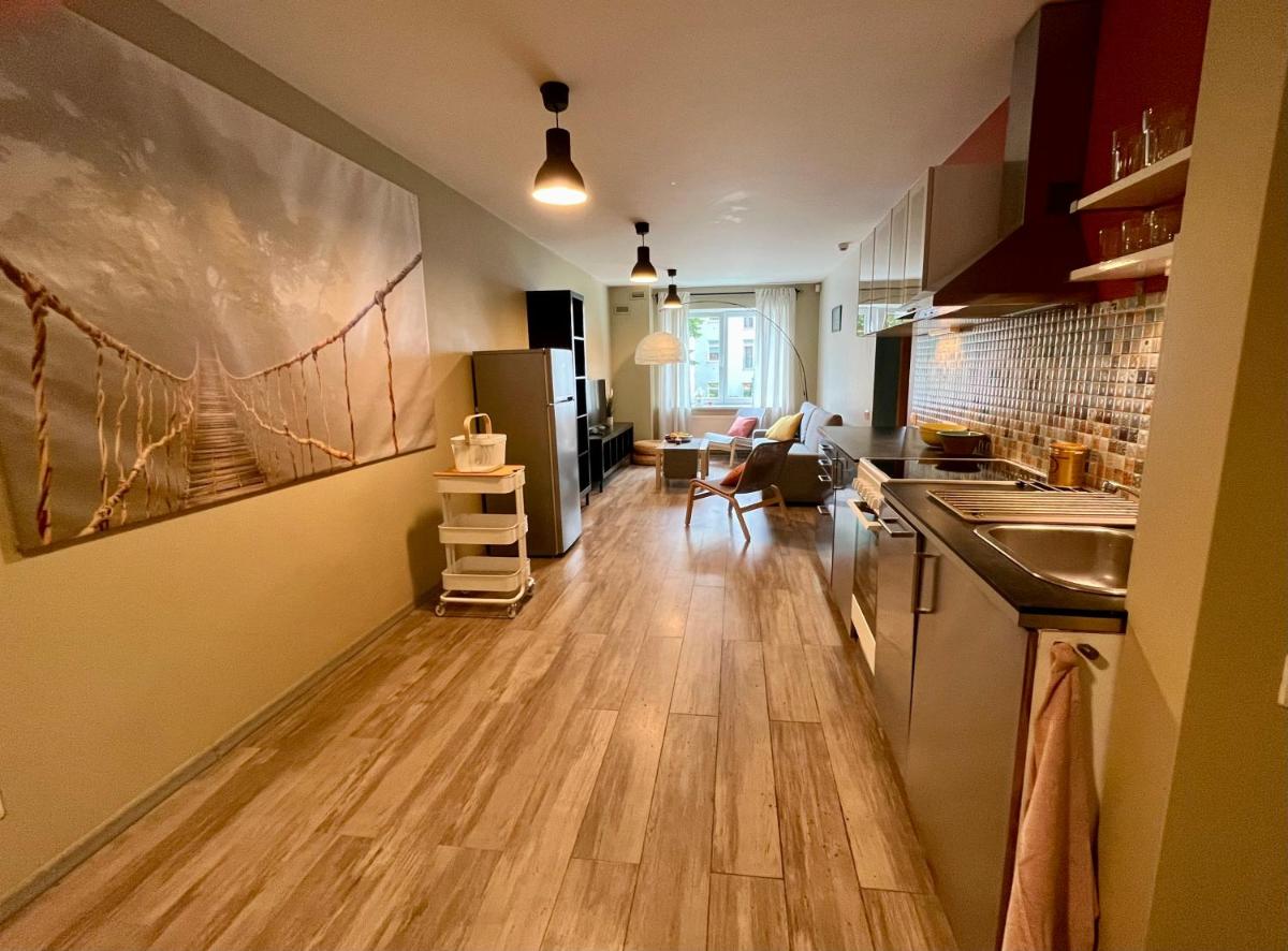 Cozy vibes like home it is quiet apartment with three bedrooms - Housity