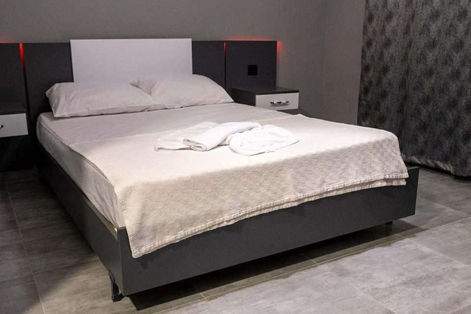 New Fiord Hotel - Housity