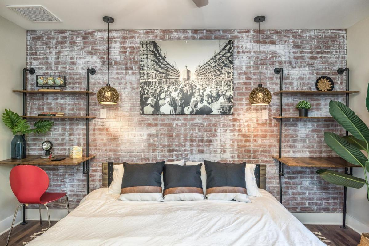Your Industrial Wilmington Home 3 Bedroom - Housity