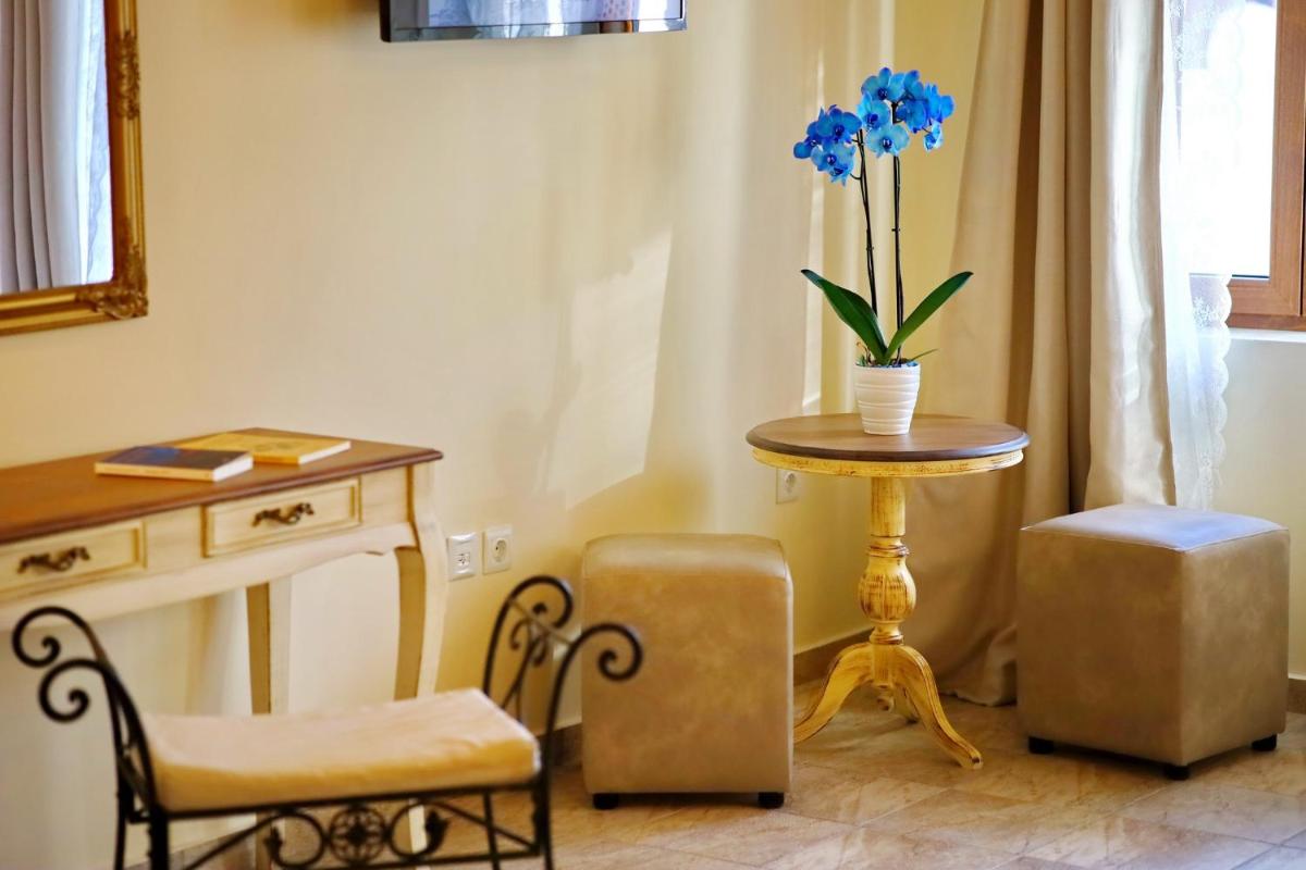 Castellmare - Housity