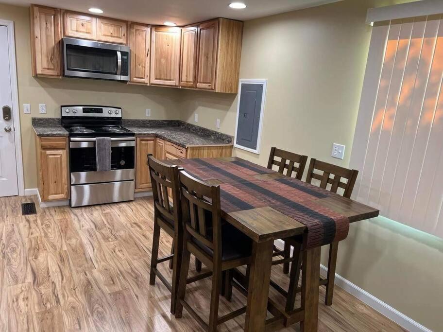 Nunaka Valley Cottage - Housity