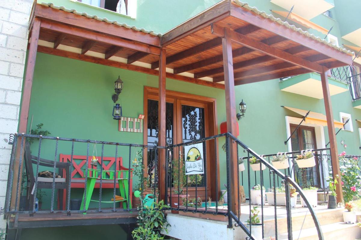 Secluded Apart Surrounded by Nature in Kusadasi - Housity