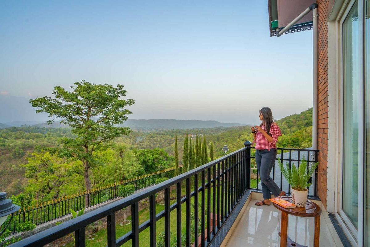 StayVista at Dhauladhar House - Luxurious Chateau in Kangra - Housity