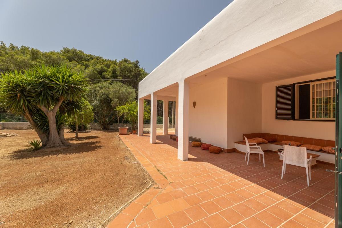 Villa Baia del Pizzo by Salento Affitti - Housity