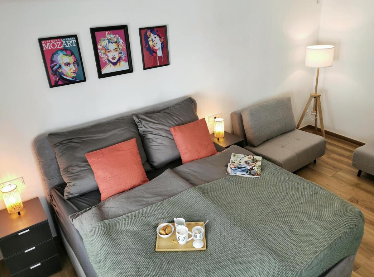 Neues City Center Piano Appartement mit Netflix - Housity