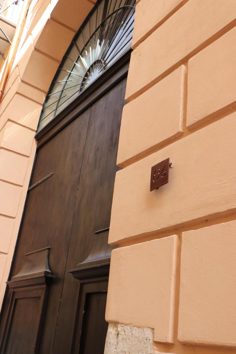 meloluxuryhouse - Housity