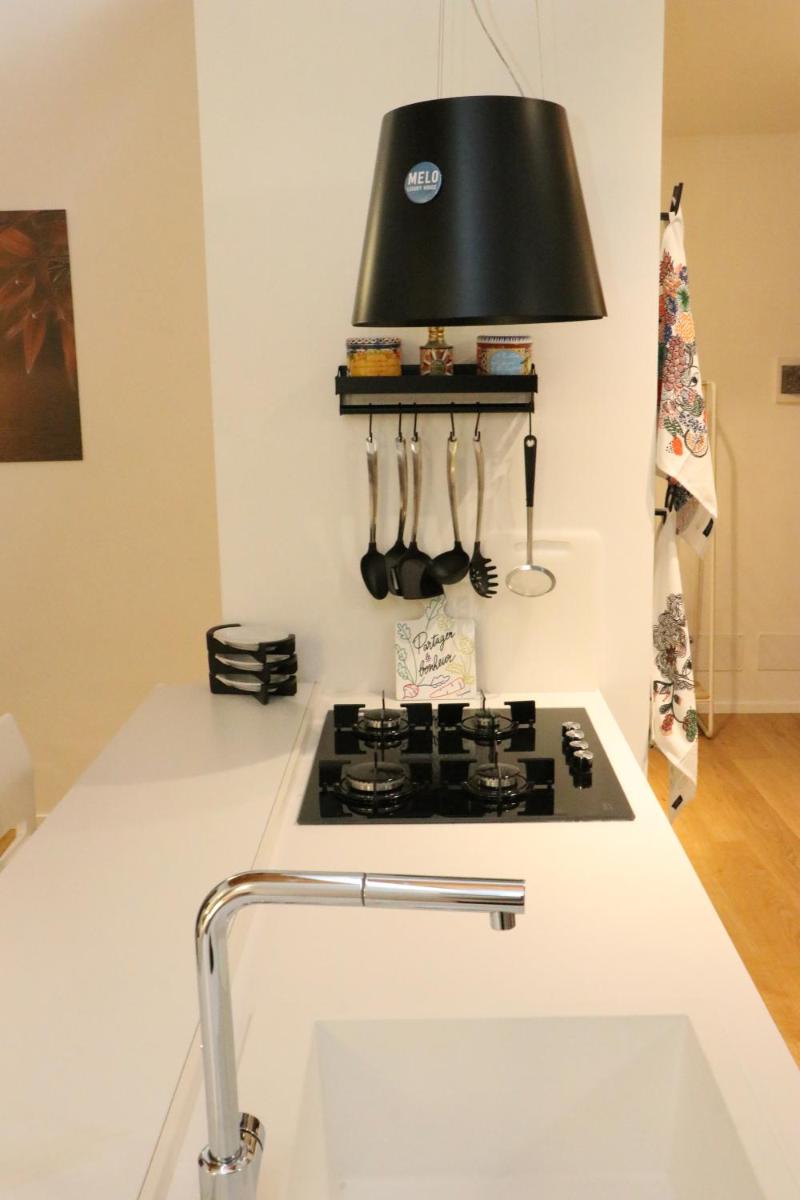 meloluxuryhouse - Housity