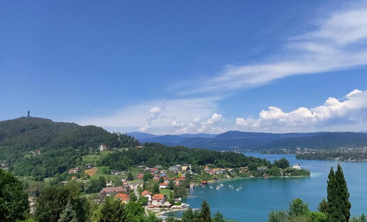 Hotel Garni Haus am Wald - Housity