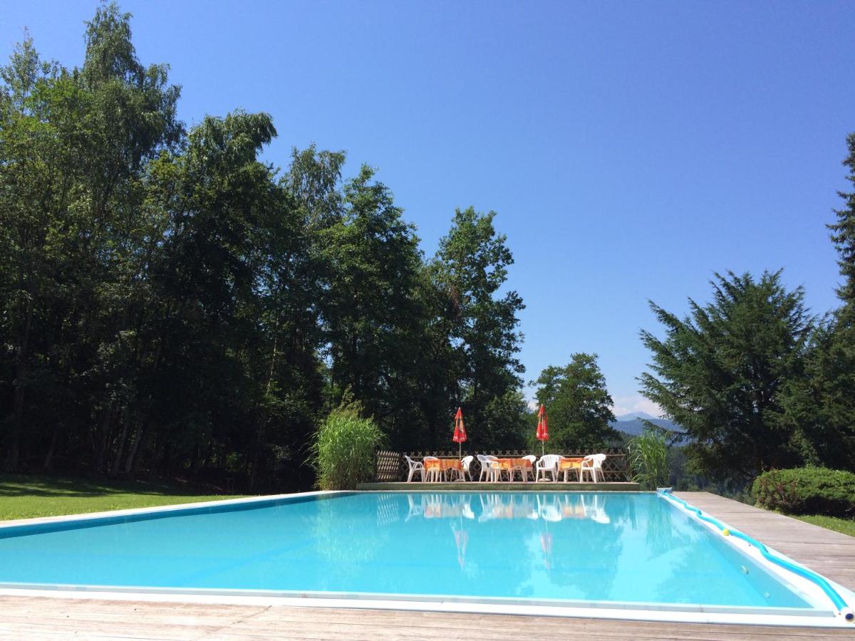 Hotel Garni Haus am Wald - Housity
