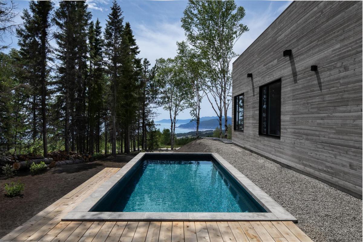 Suitetrails - Luxurious Chalet with Pool, Sauna, Spa & Amazing View