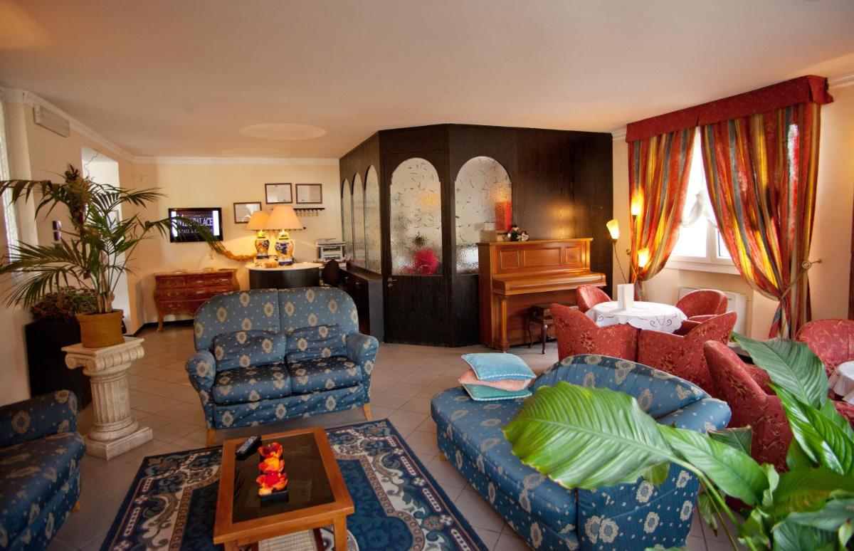 Hotel Mini Palace - Country House - Housity