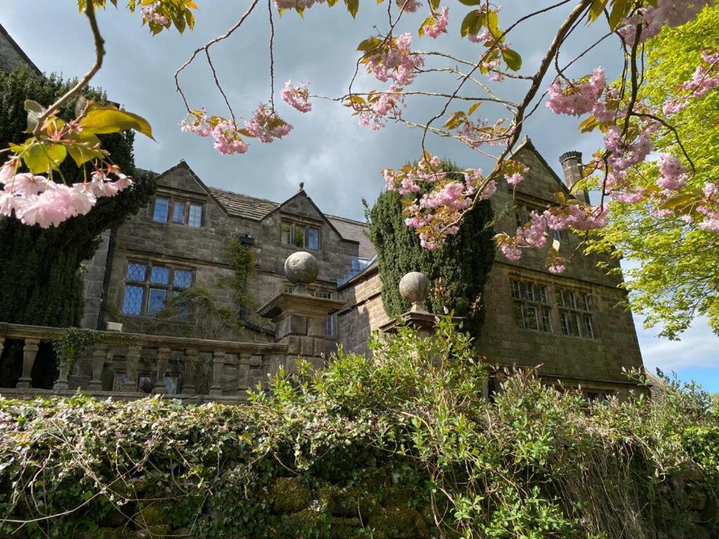 Riber Hall Manor - Housity