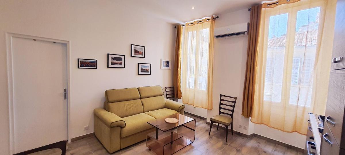 Consolat-Longchamps - Housity