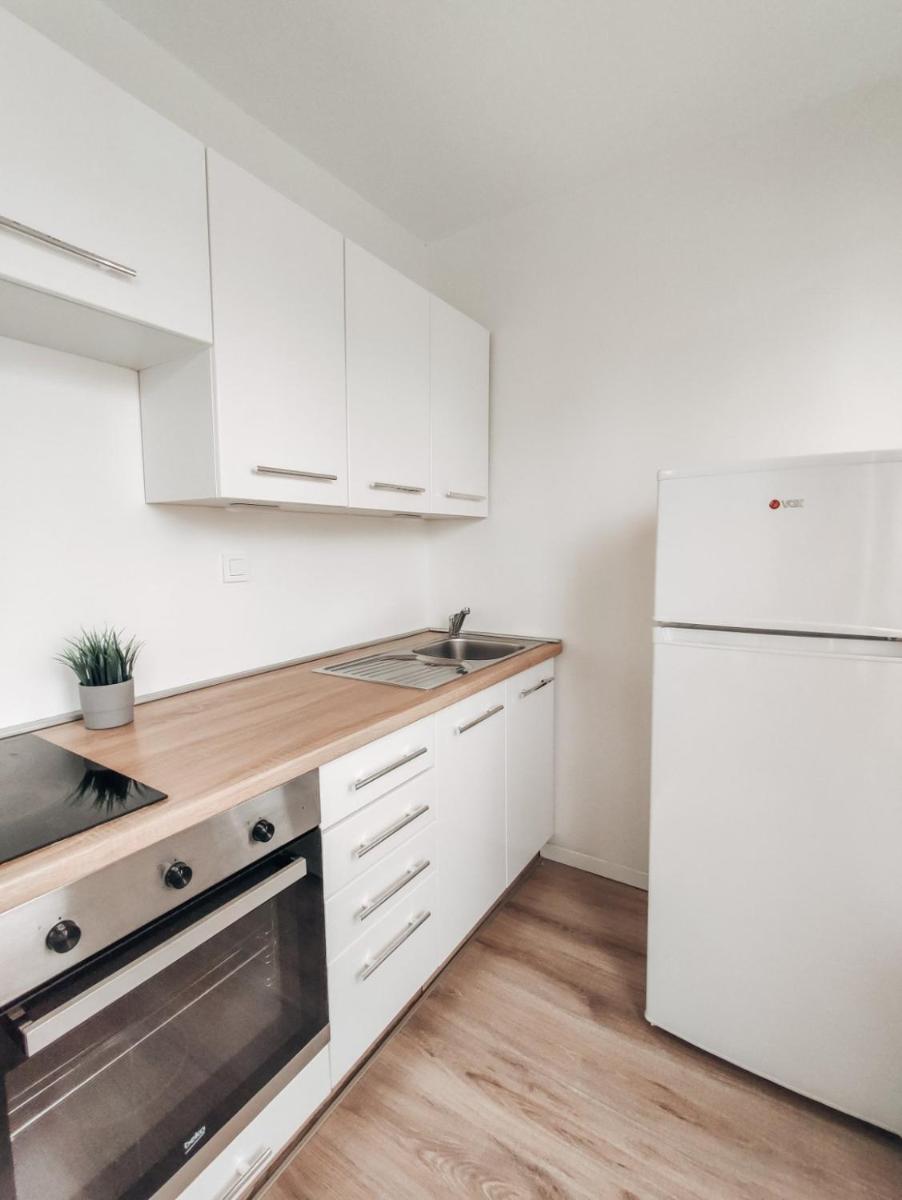 Suitetrails - Studio Apartment Sanya