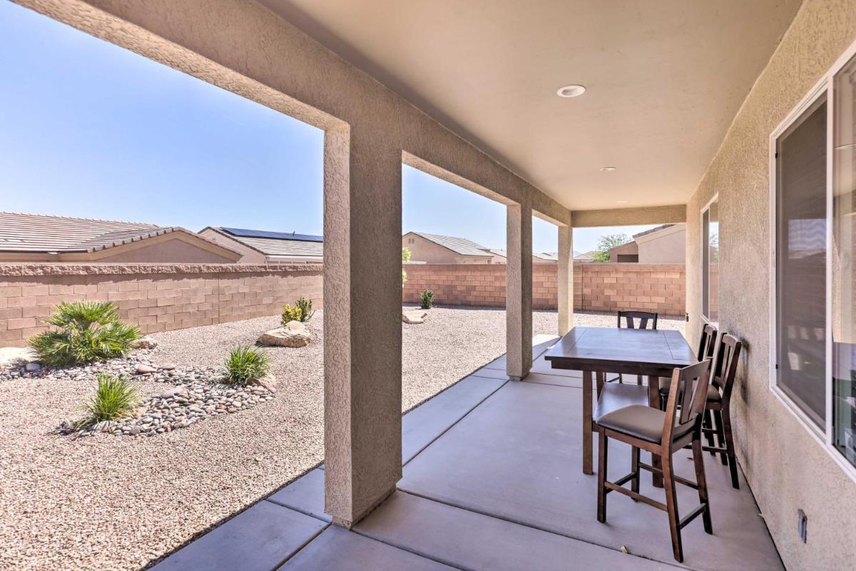 Idyllic Kingman Retreat with Yard - Near Hiking - Housity