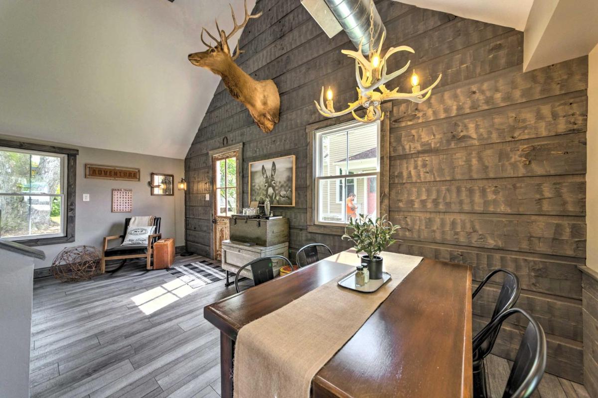 The Reubling House - Modern-Rustic Cabin! - Housity