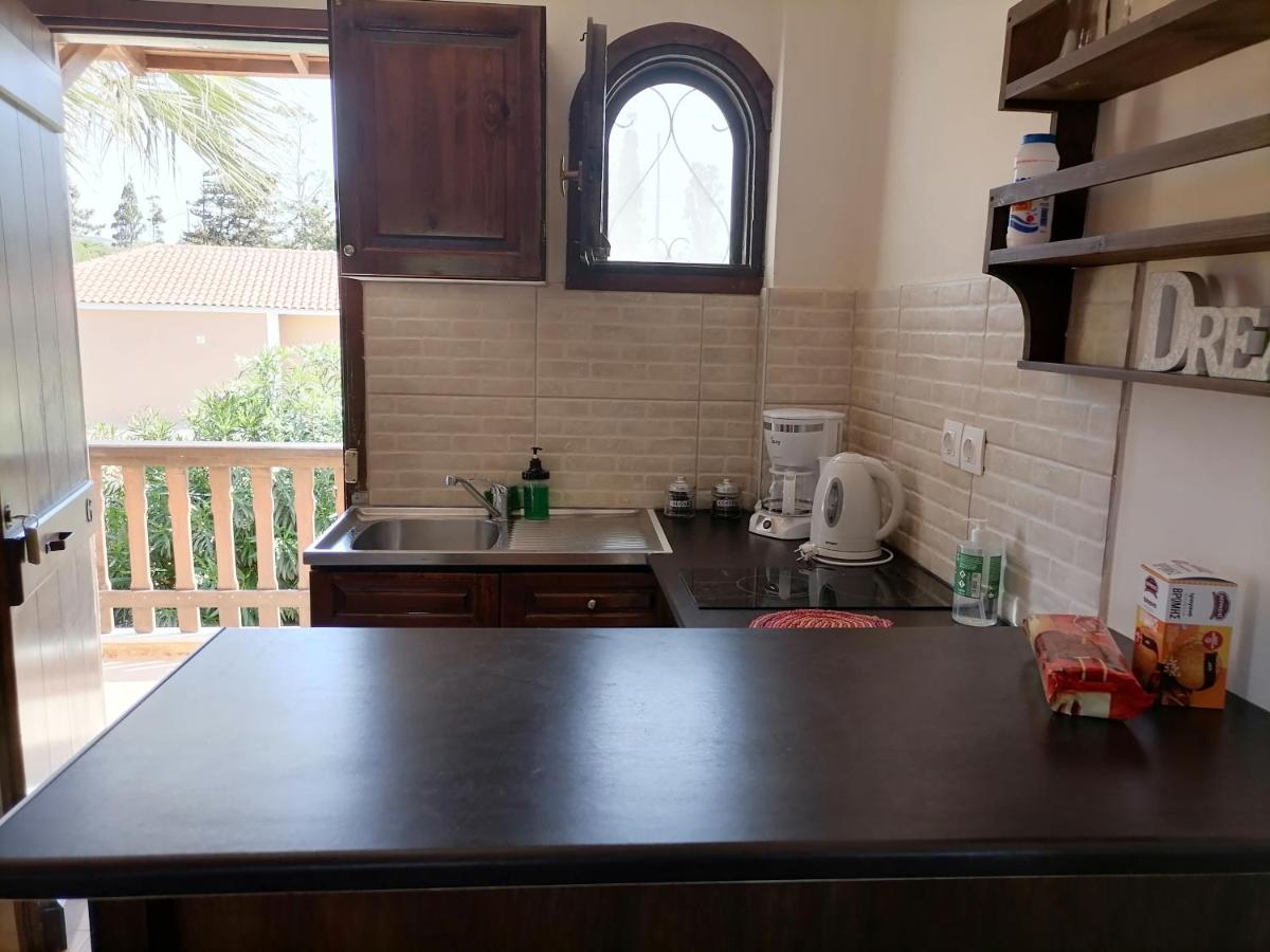 Dionisis Apartments - Housity