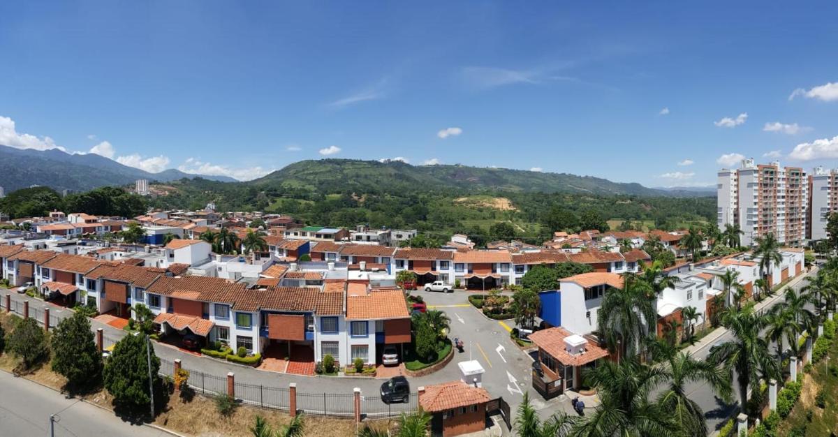 Cerca Cañaveral seguridad privacidad piscinas - Housity