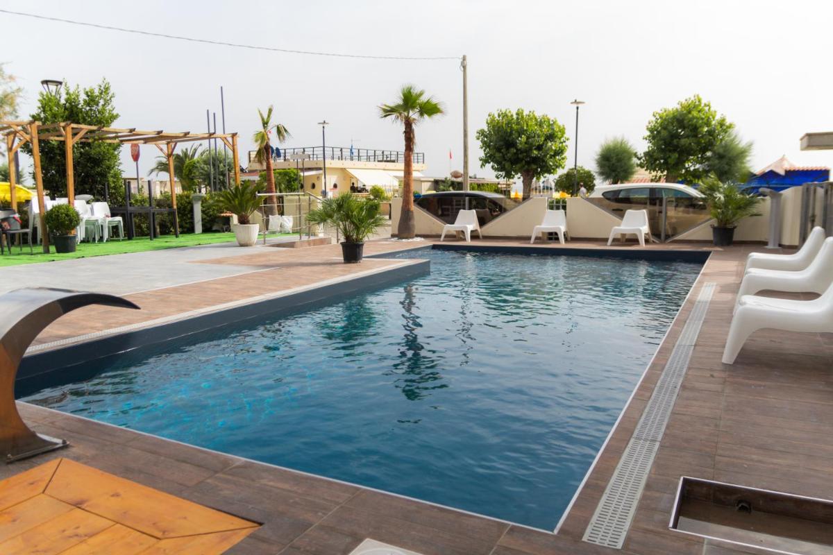 Hotel Felicioni - Housity