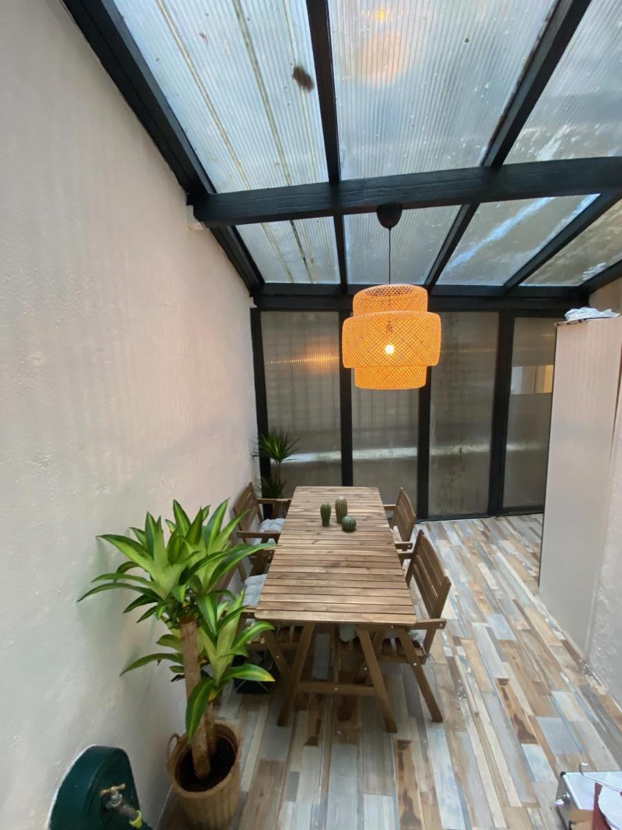 Cosy Parisian apartment with a patio in the chic 16th district - Housity