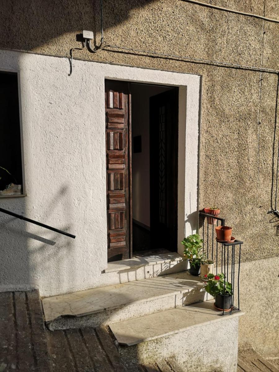 Pollino's Room - Housity