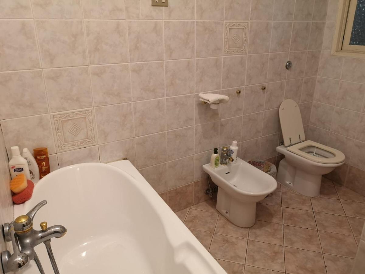 Pollino's Room - Housity