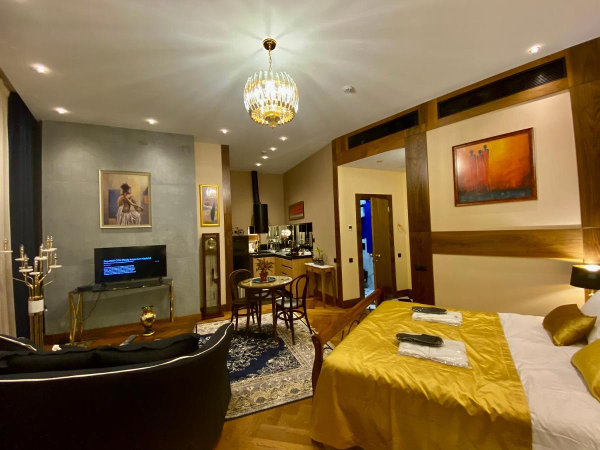 Luxury Studio @ Axis Towers in Heart of Tbilisi - Housity