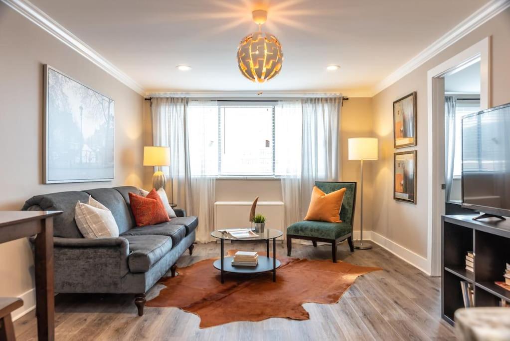Downtown ATL Condo w Pool King Bed LM1K2T - Housity