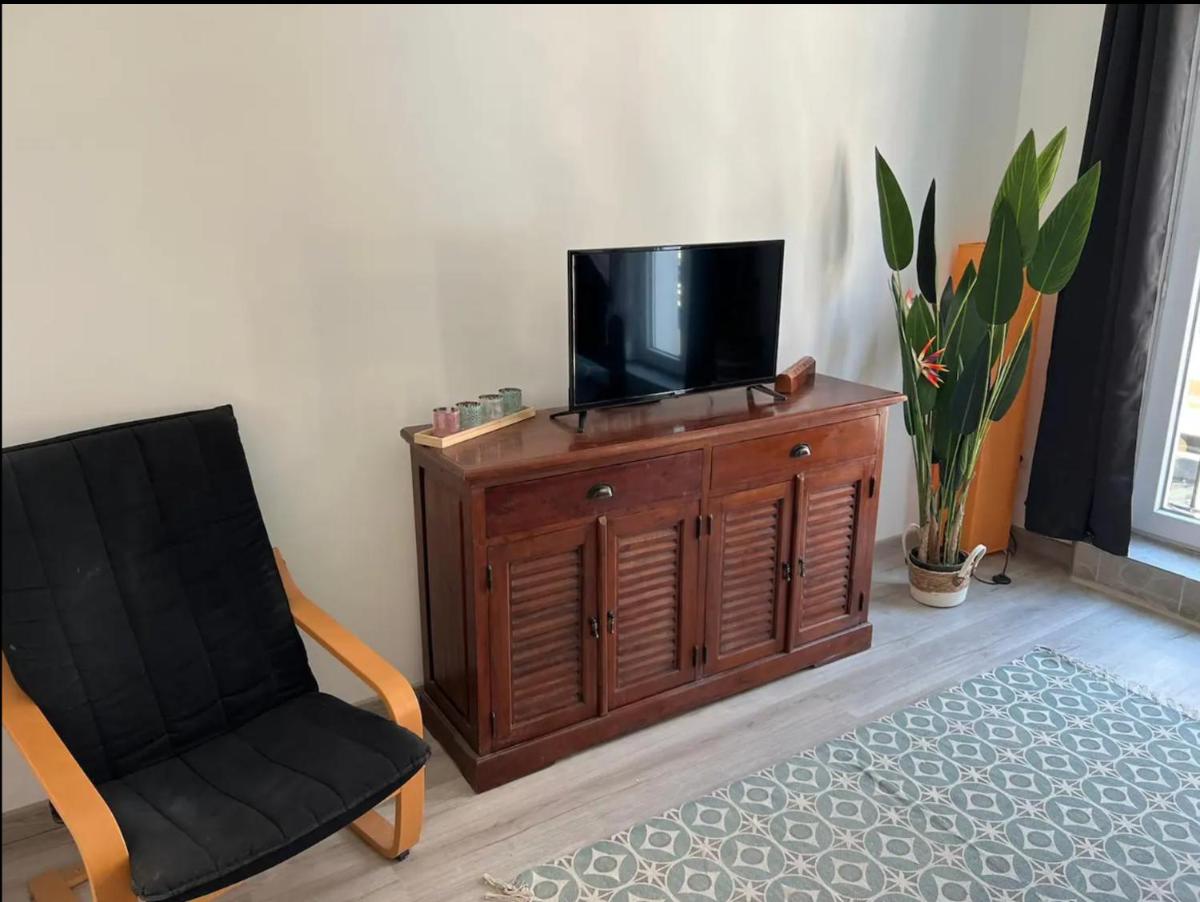 Apt A Africa, 30m2, Centre, Balcon - Housity