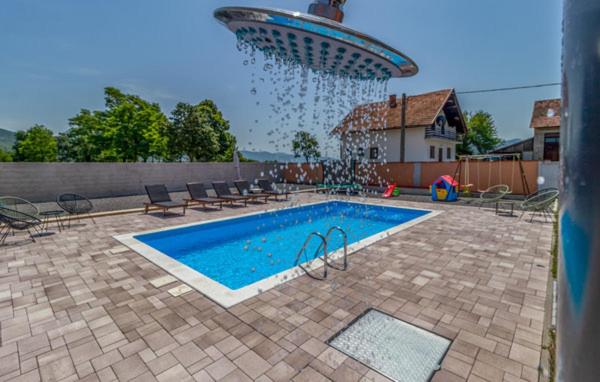 Holiday House Sweet Home - Housity