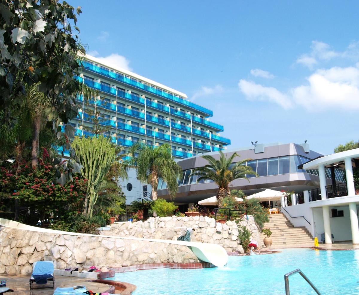 Calypso Beach - Housity