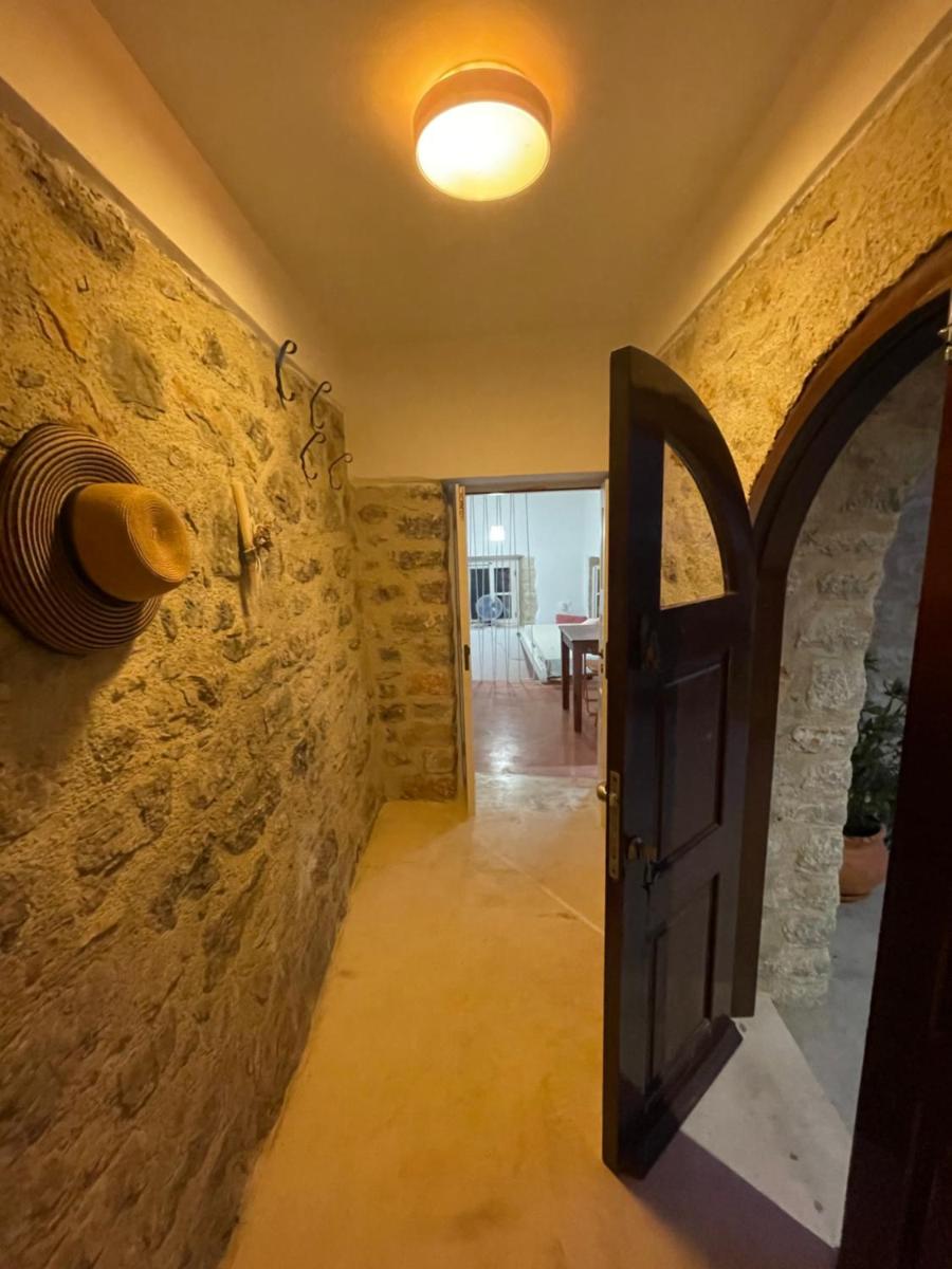 villa Elpiniki Tilos - Housity