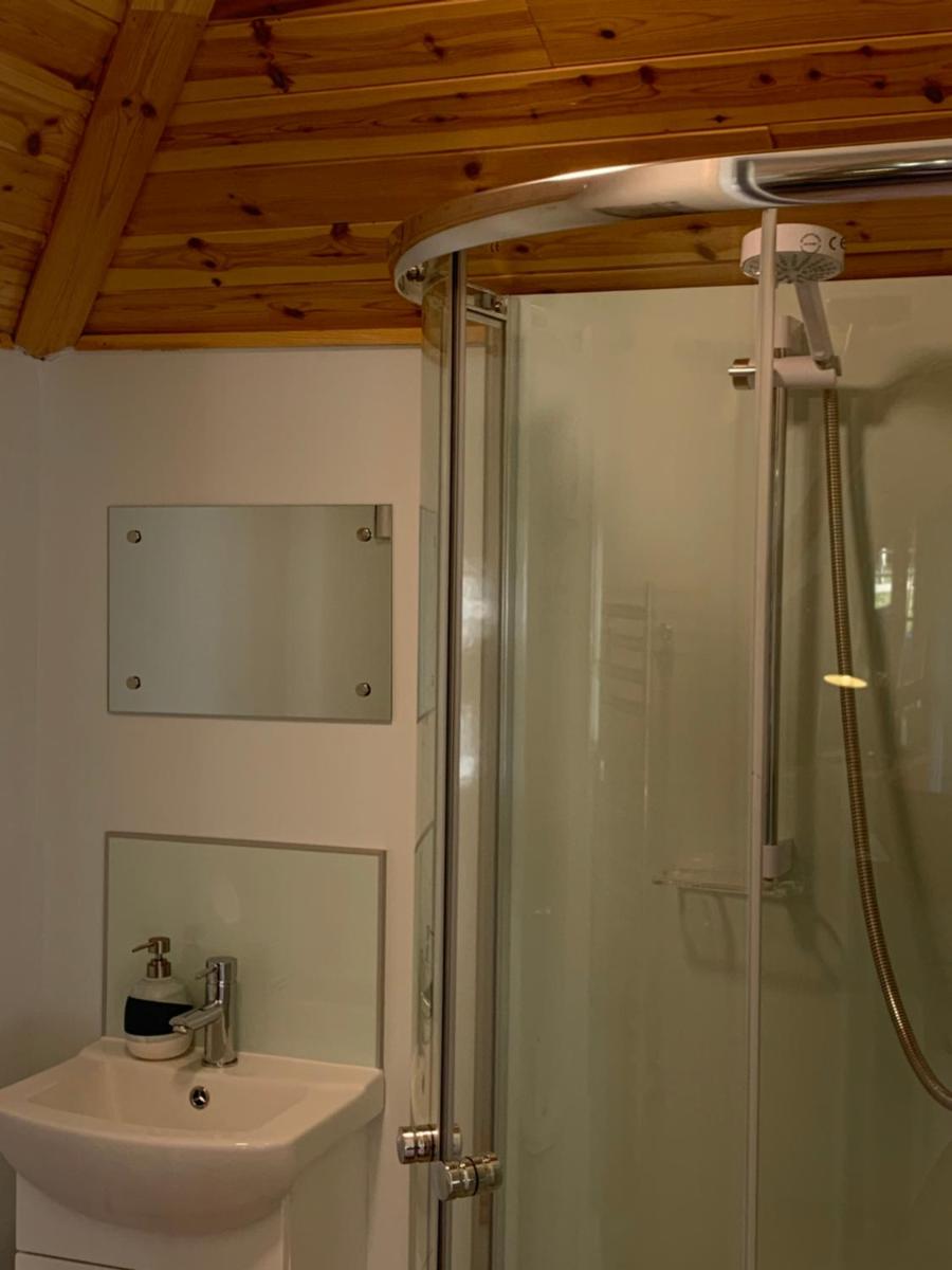 Surrey Hills Barn Stays - Housity
