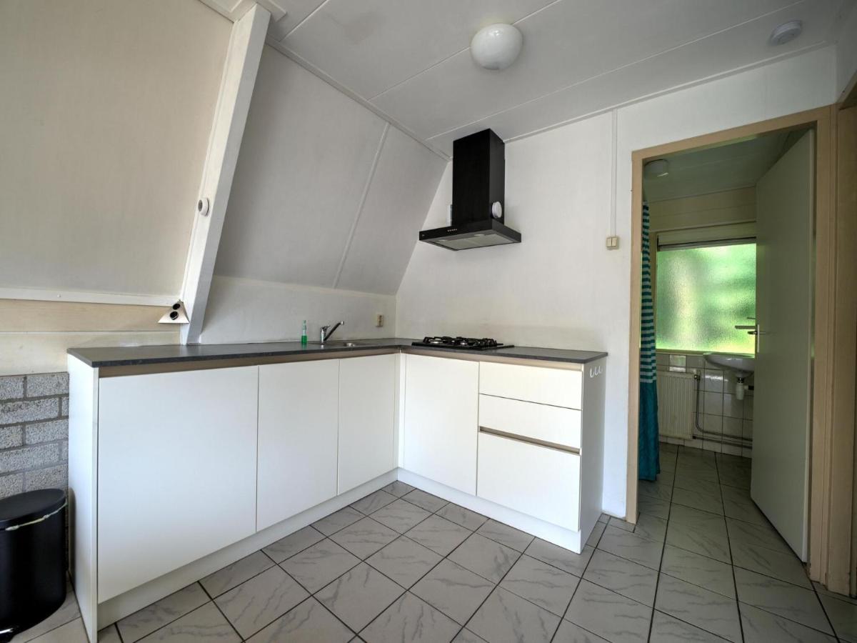 Cosy holiday home in Eerbeek with balcony terrace - Housity