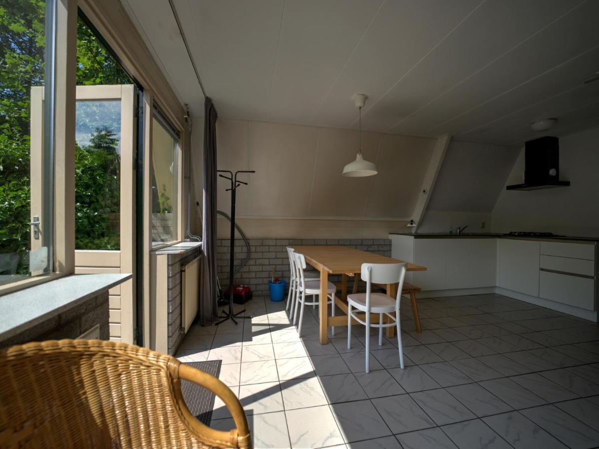 Cosy holiday home in Eerbeek with balcony terrace - Housity