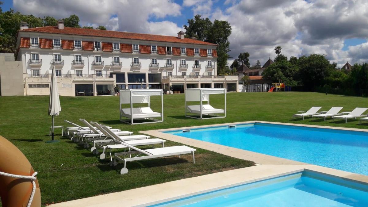 A piscina em ou perto de Conimbriga Hotel do Paço