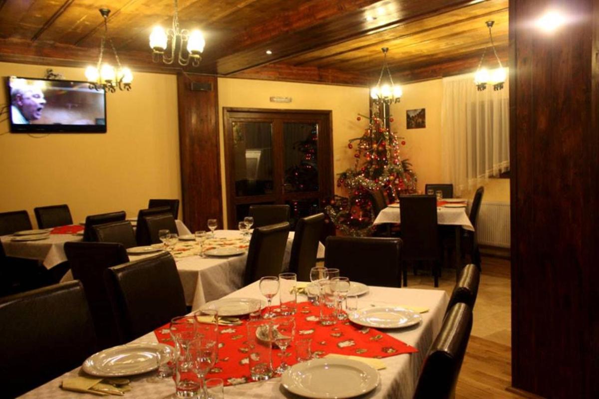 Conacul Samfirei - Housity