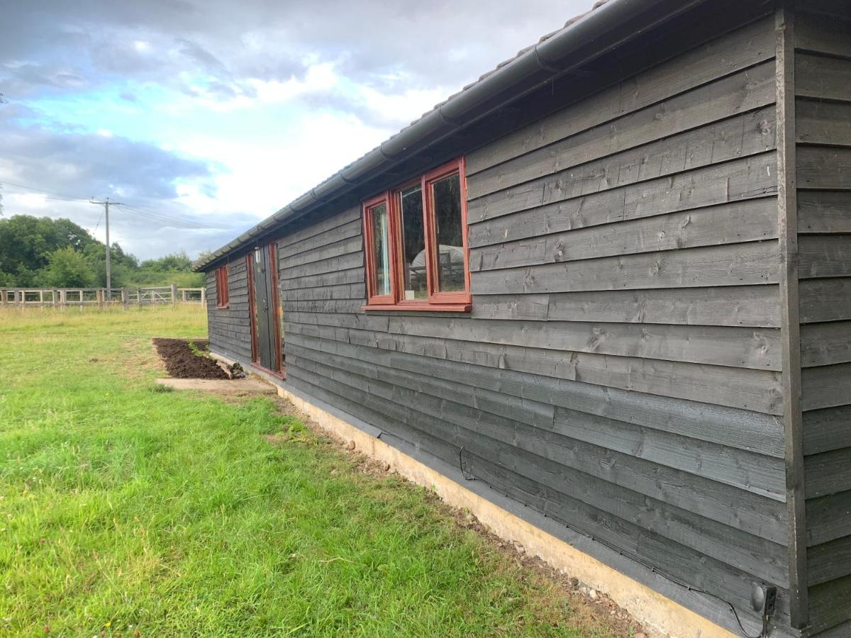 Surrey Hills Barn Stays - Housity