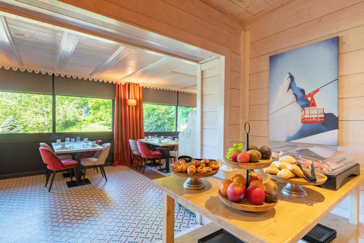 Nourriture dans l'hôtel ou à proximité