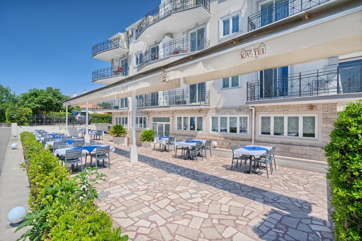 Hotel Aqua - Guest Rooms & Suites Kaštela - Housity